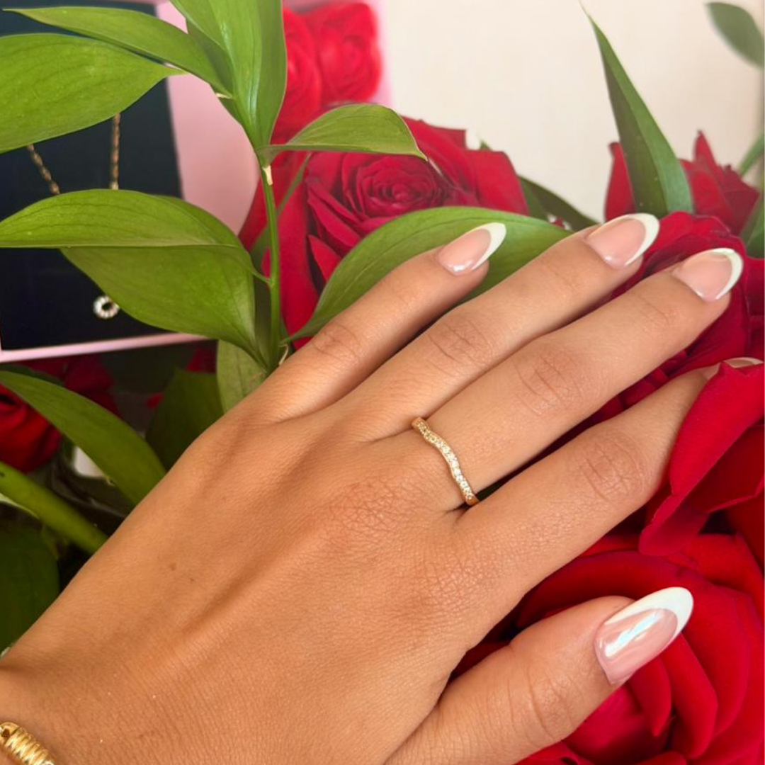Anillo curva de luz/1.67gr/talla 5